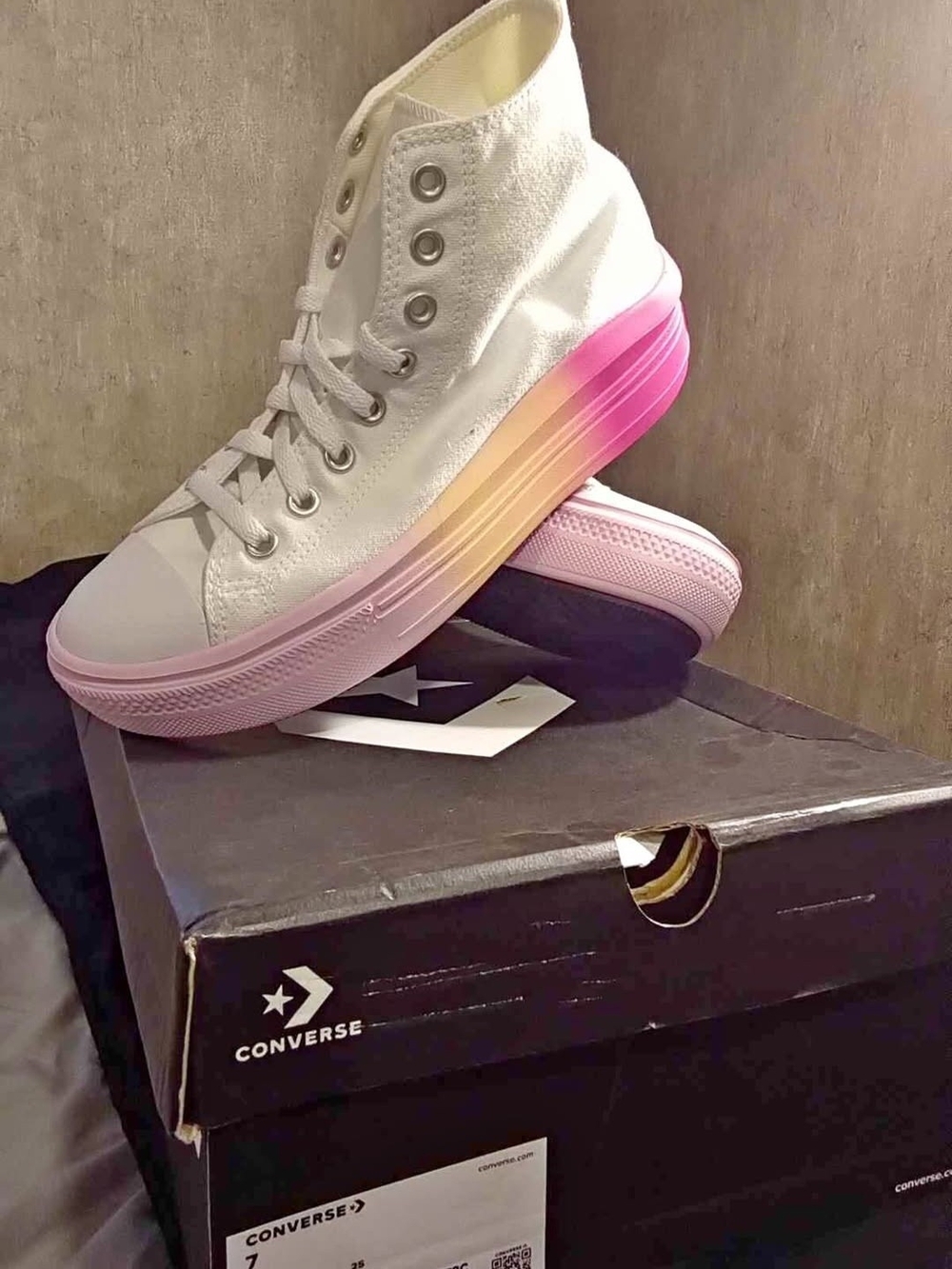 Converse Move High Platform Kids Grade School size 7Y